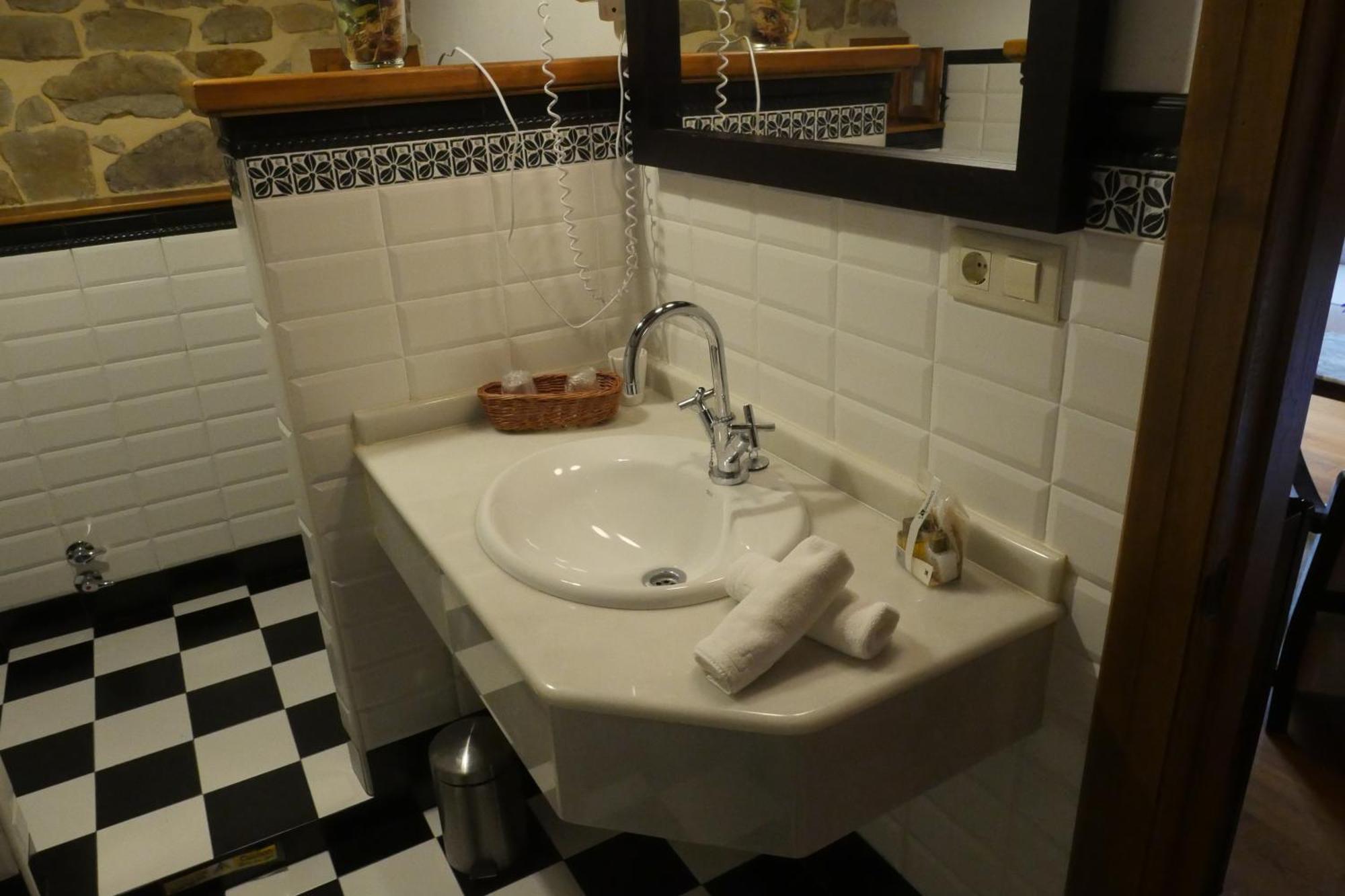 Hotel Palacio La Cajiga Abandames 외부 사진